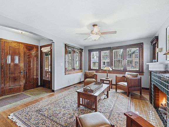 4th image of 1220 W Wayne St