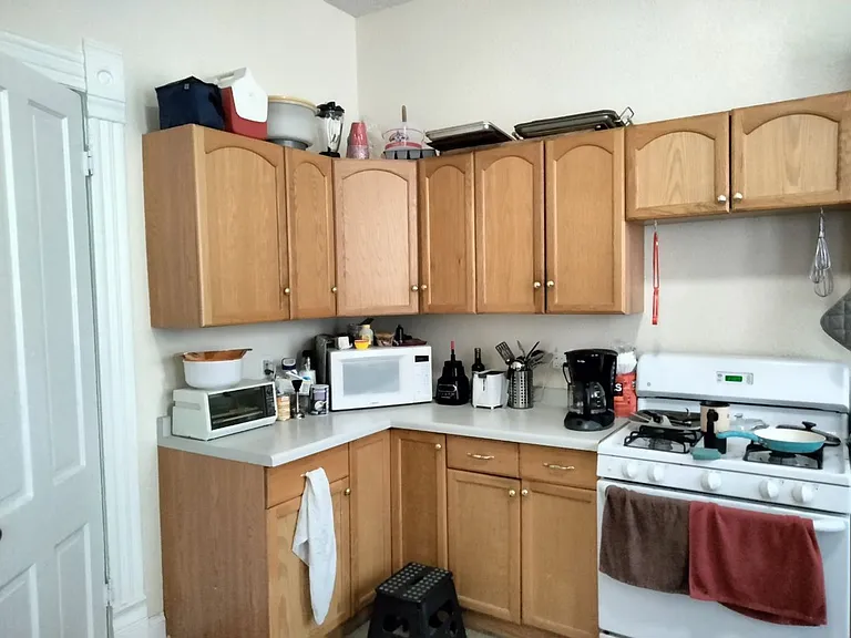 2500 N Fratney St — Photo 3