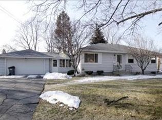 1904 Golfview Ave, Kalamazoo, MI 49001