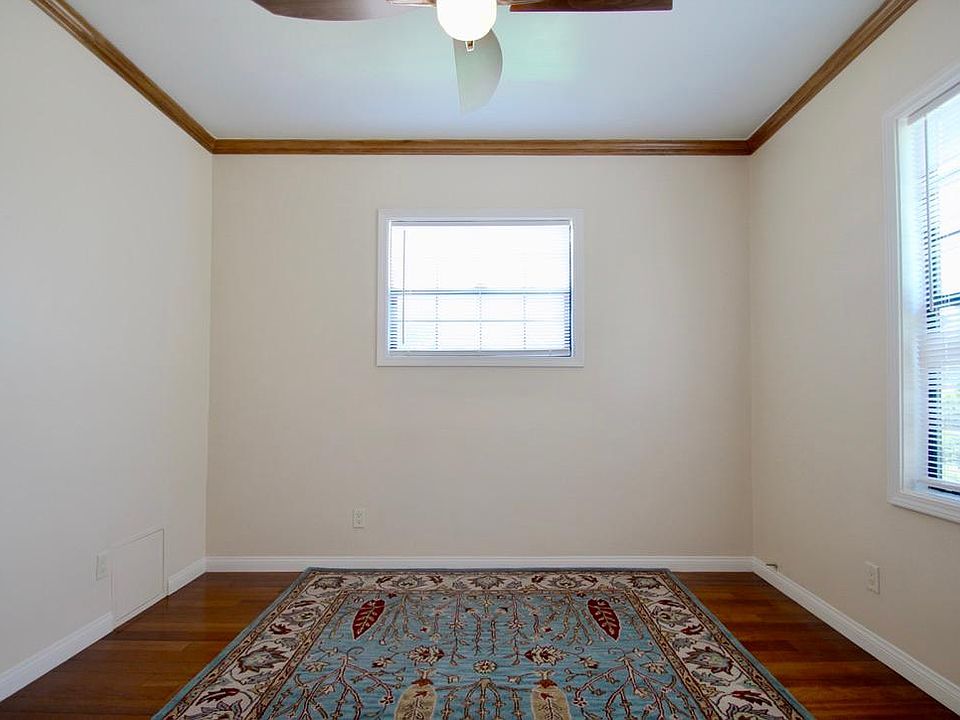 1st image of 2746 Marengo Ave