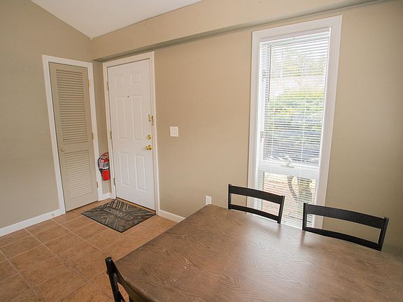 5th image of 10 Hubbard Farms Road #6