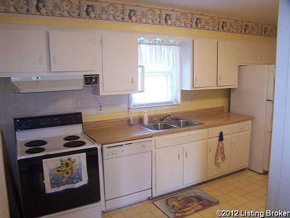 4th image of 1569 Greenland Park Cir