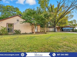 916 W Sanford St, Arlington, TX 76012
