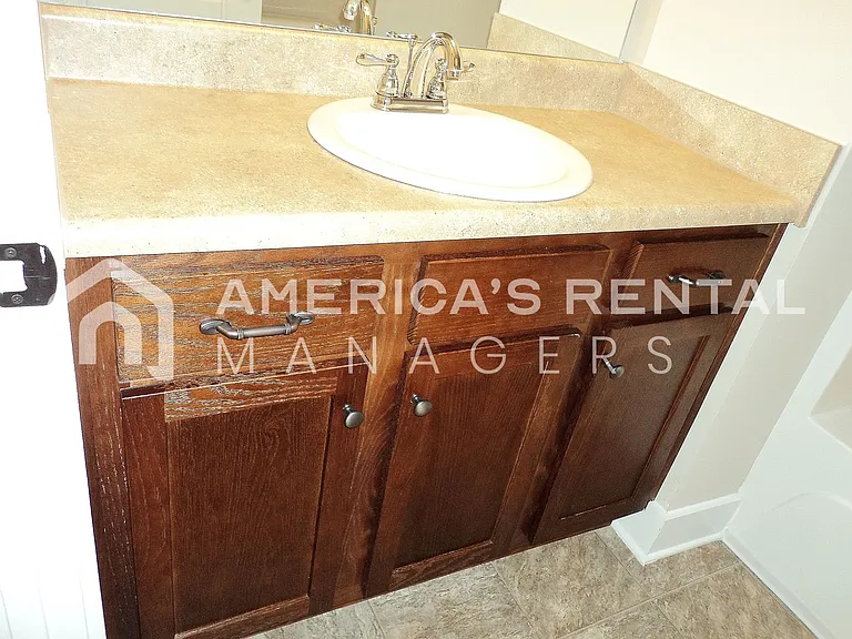 108 Falling Waters Ln — Photo 10