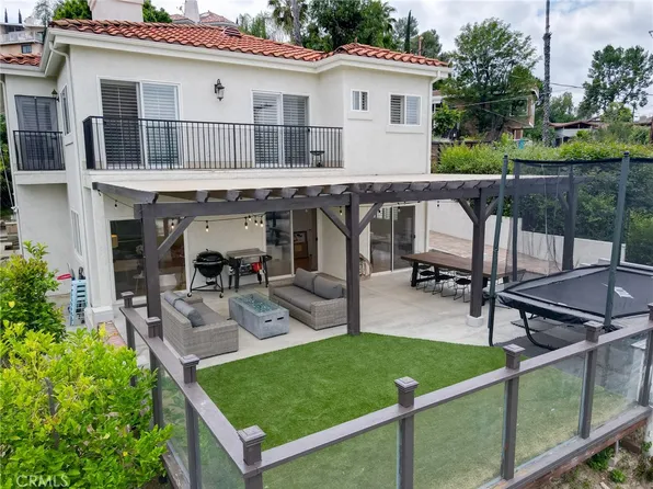21545 Arcos Dr, Woodland Hills, CA 91364