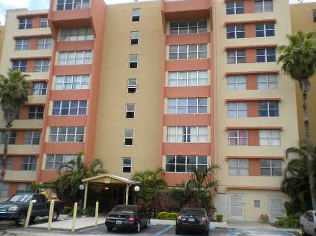 1st image of 9001 SW 77th Ave APT C208
