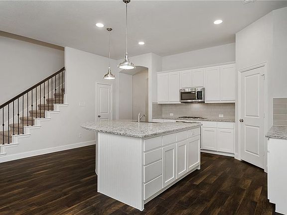 3rd image of 4128 Winslow Dr
