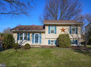 3280 Taunton Dr, York, PA 17402