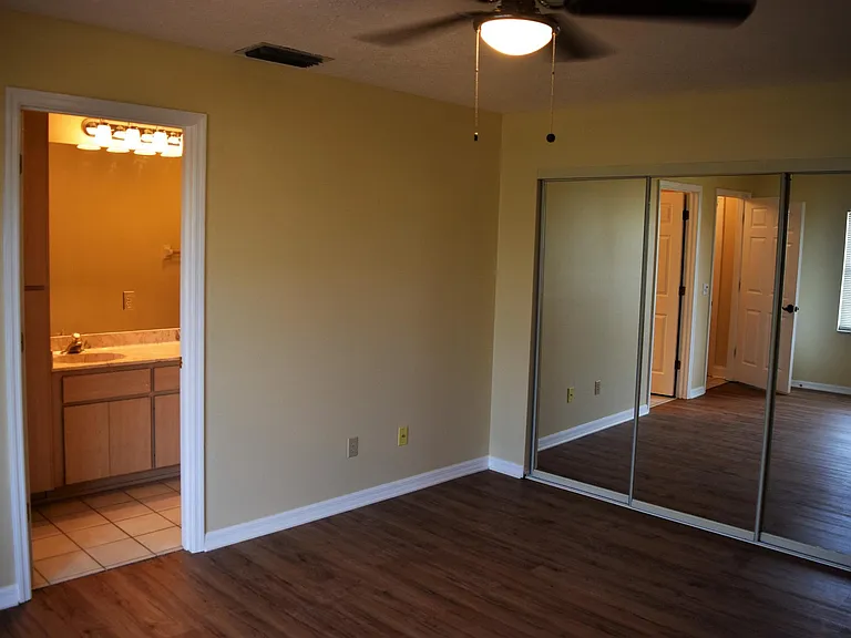 2965 Poplar Ave — Photo 22