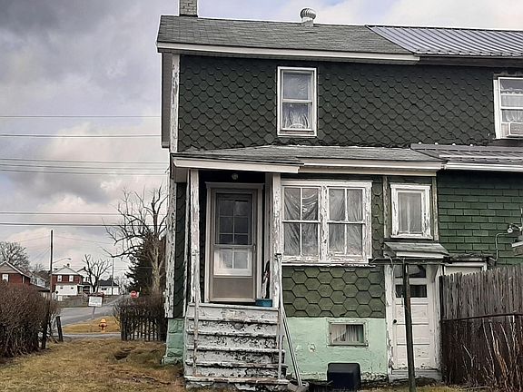 3rd image of 196 Wood Ave