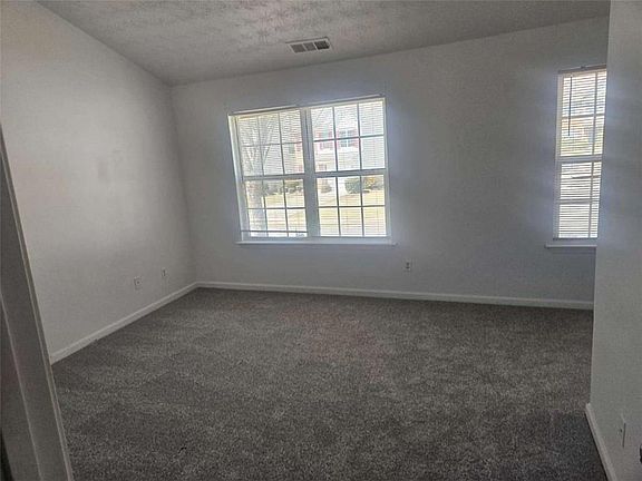 5th image of 9432 Lakeview Rd