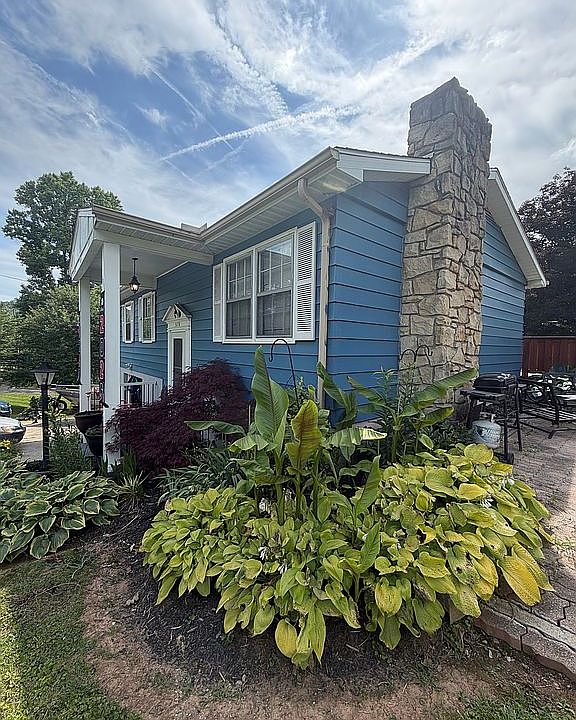 1st image of 5178 Crystal Dr