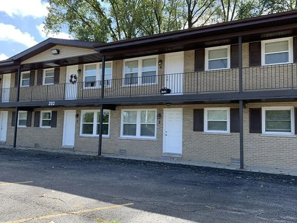 210 E Van Emmon St