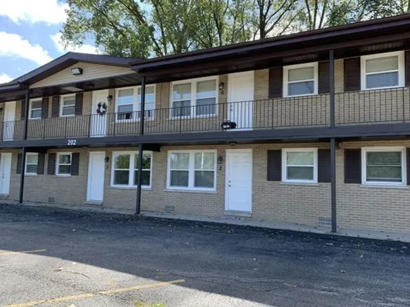210 Van Emmon, 210 E Van Emmon St #5, Yorkville, IL 60560