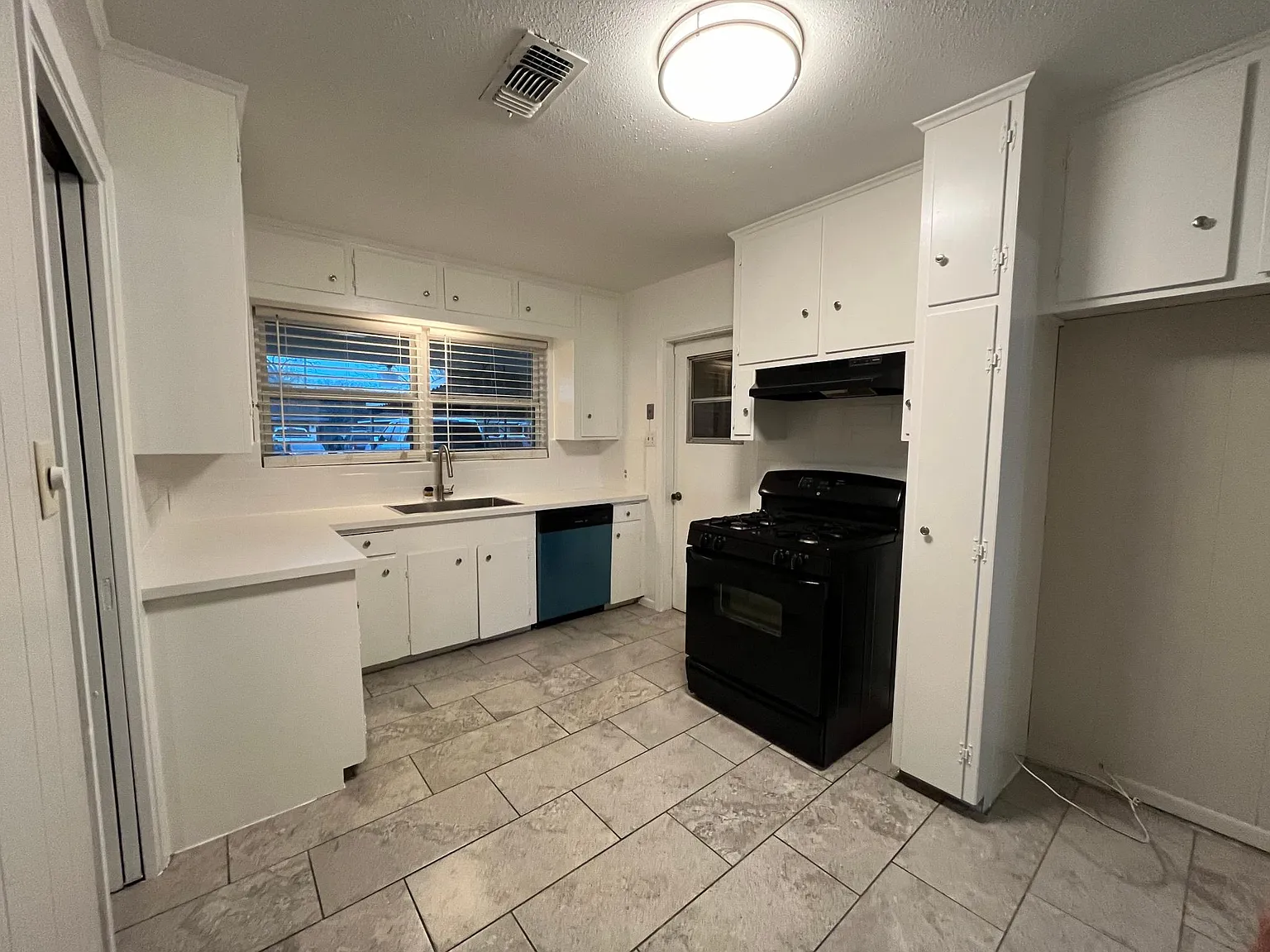 5719 Turtle Creek Rd — Photo 2