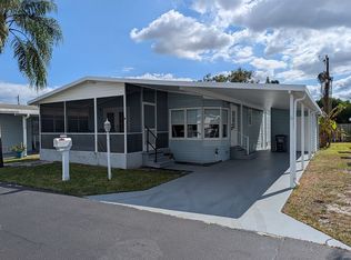 3389 Lake Overlook Pl, Lake Worth, FL 33462