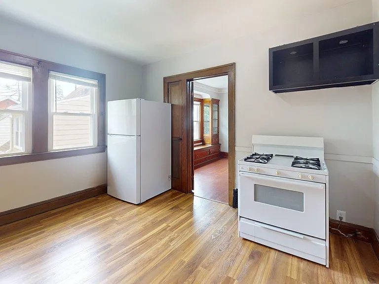 9715 Plymouth Ave — Photo 18