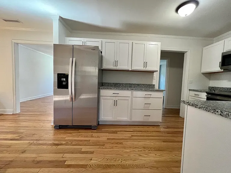 522 Risher St — Photo 6