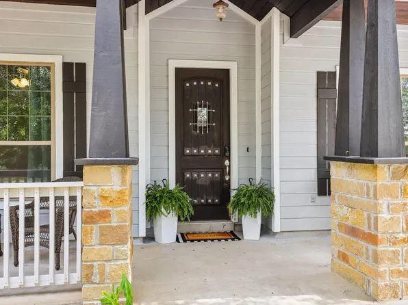 114 County Road 6863, Natalia, TX 78059