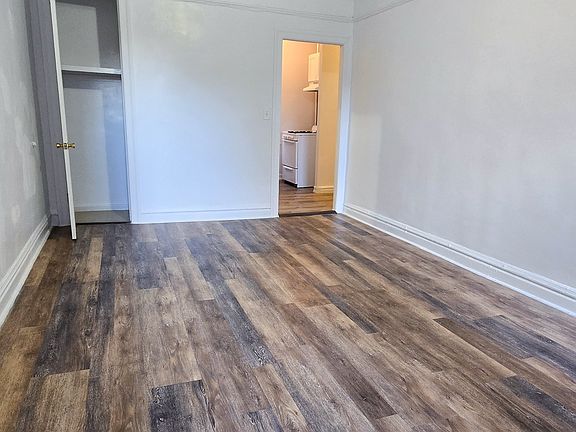 5th image of 721 Walton Ave #4C
