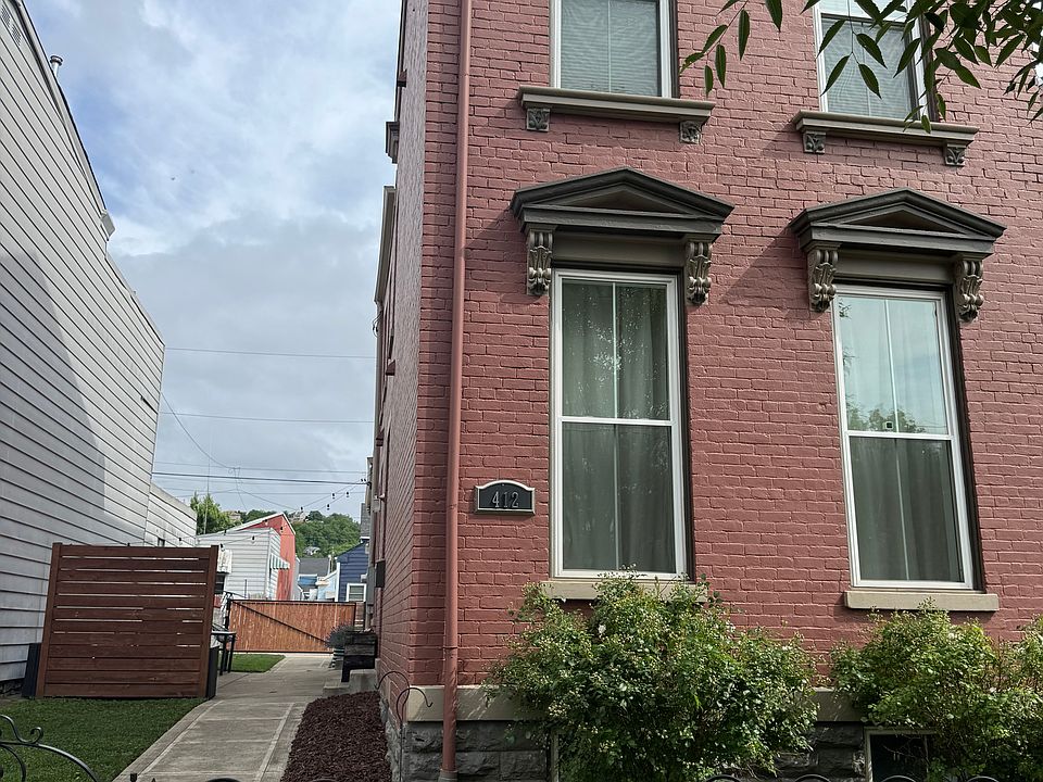 1st image of 412 W 10th St