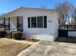2840 N Lakeshore Dr, Ludington, MI 49431