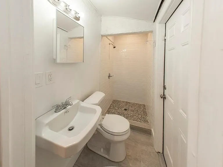 4116 Virginia Ter #A — Photo 11