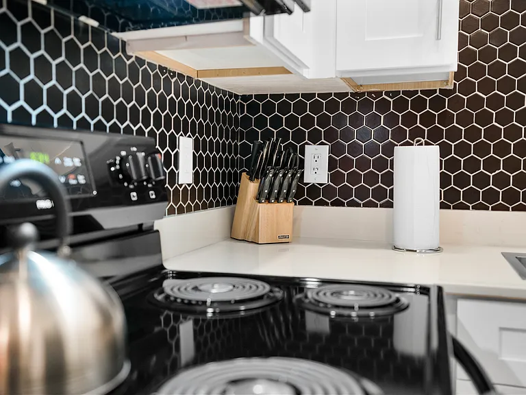 Ybor Luxe Apartments — Photo 44