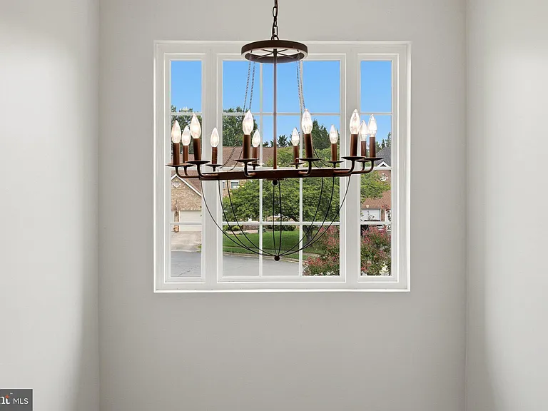 44218 Palladian Ct — Photo 30