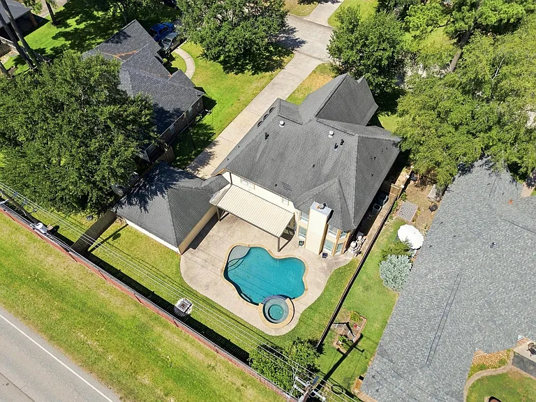 24622 Okehampton Dr — Photo 21