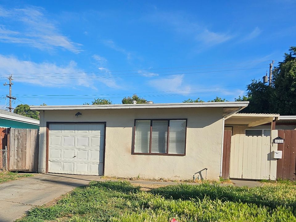 1st image of 2028 La Jolla Dr