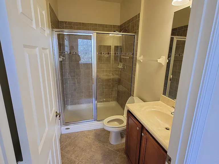 3031 SE Lexington Lakes Dr #203 — Photo 17