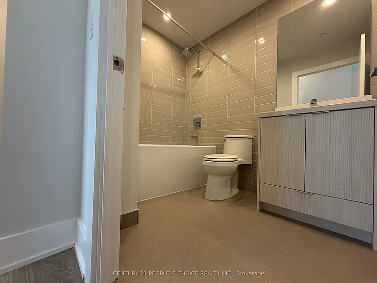 430 Square One Dr #Penthouse 05 — Photo 27