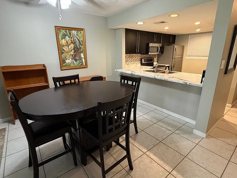 2 Court Dr — Photo 14