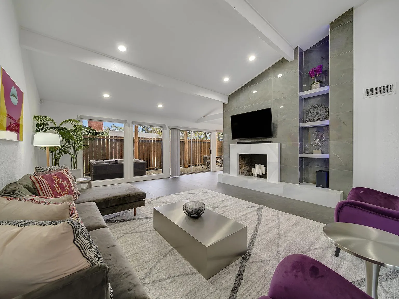 313 Melorine Dr — Photo 1