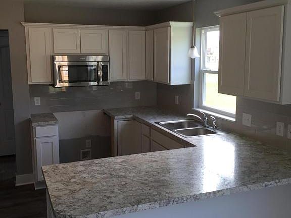 5th image of 6119 Viewpoint Dr NE #139