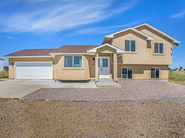 1815 E Tenderfoot Ln, Pueblo West, CO 81007