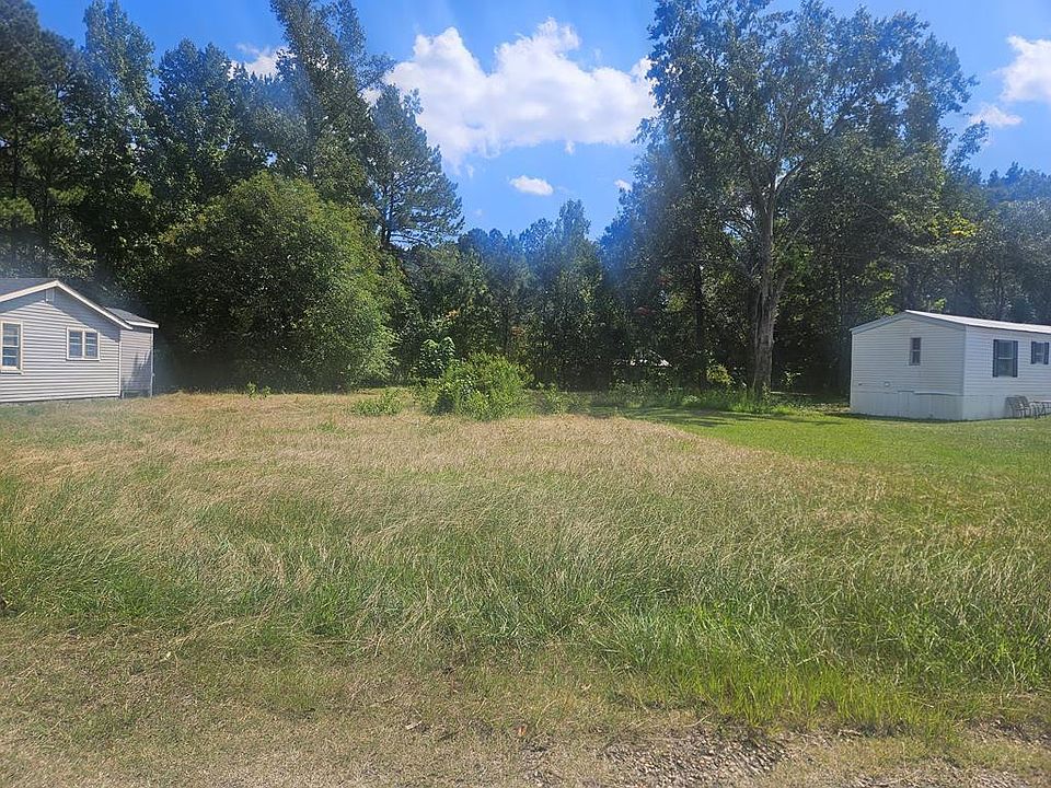 2nd image of 416 E Red Bay Rd