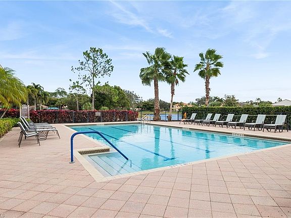 3rd image of 1770 Ribbon Fan LN