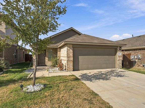 3rd image of 121 Greengate Dr