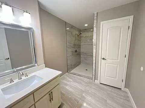 5511 N 36th Ln — Photo 5