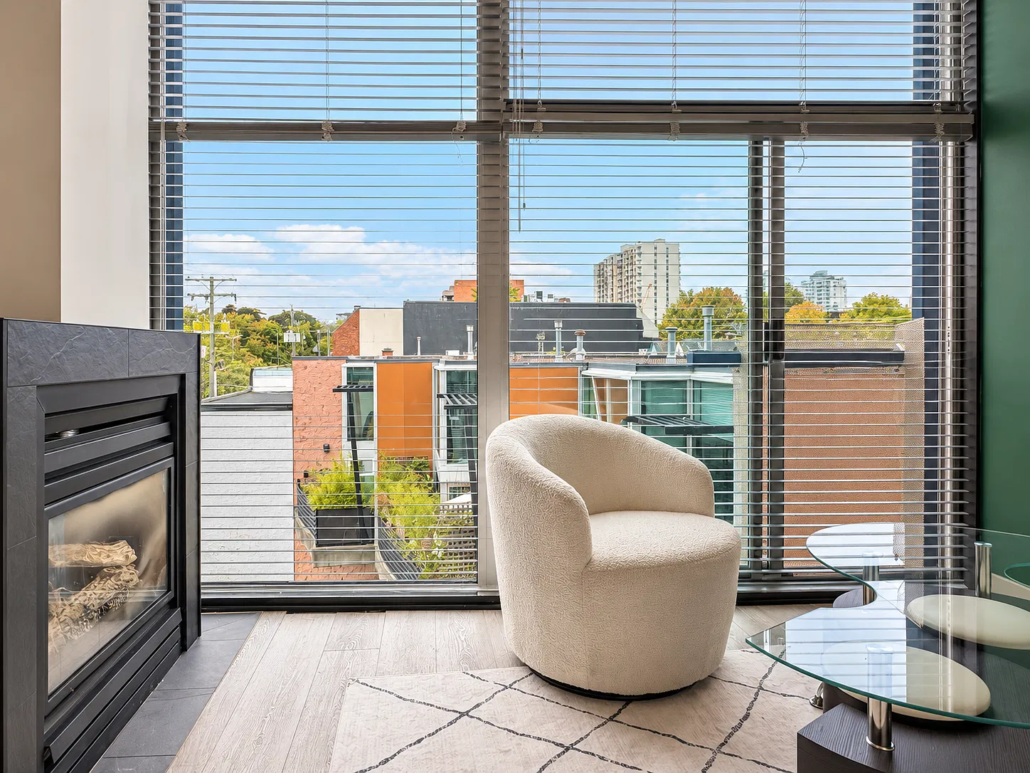 1 bed, 450 sqft, $2,250 — Photo 2