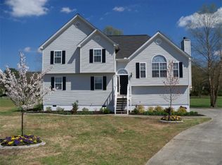 31 Arbors Way, Cartersville, GA 30121