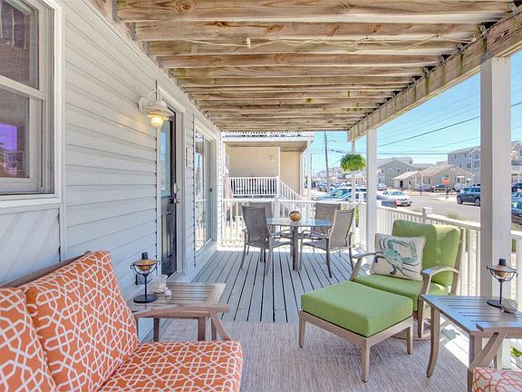3rd image of 209 81st St #1