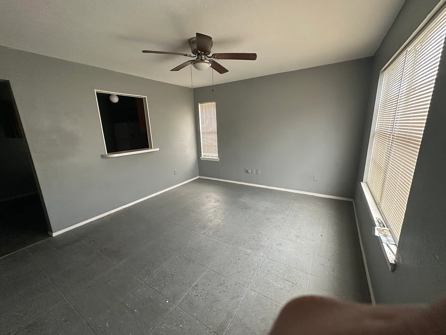Large 2bd/2ba — Photo 2