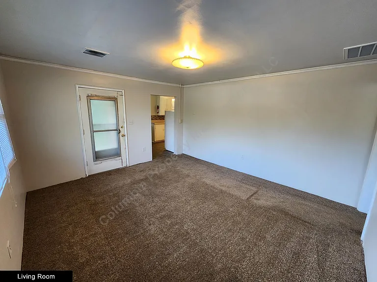 821 Arrowwood Rd — Photo 6