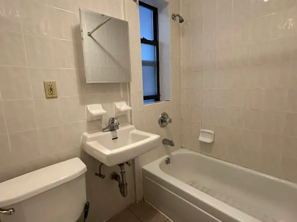 331 West 35th Street image 9 of 9