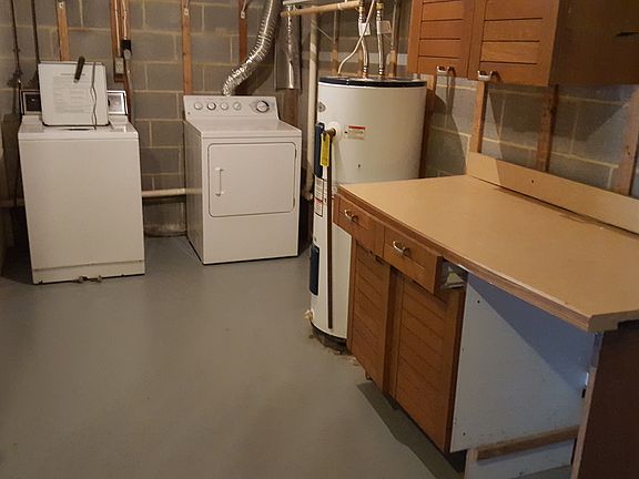 Laundry/Work Shop