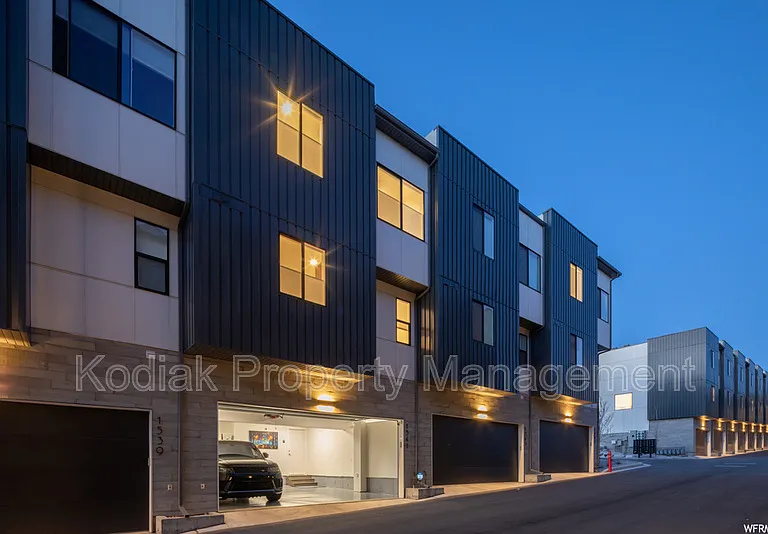 1541 E Talo Ct — Photo 43