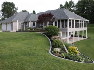 58040 River Lane Ct, Three Rivers, MI 49093